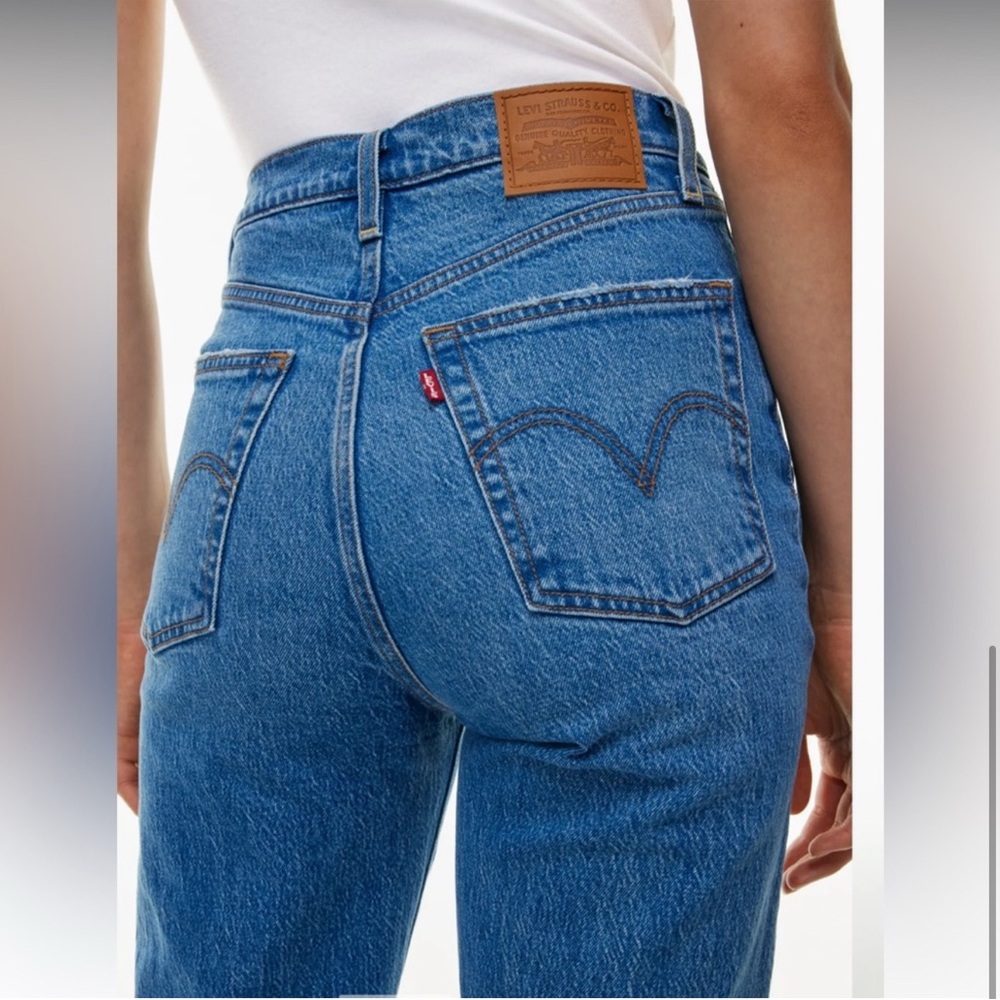 Levi's Medium Wash Blue Button Fly Ribcage Straight Full Length Jeans Size 29